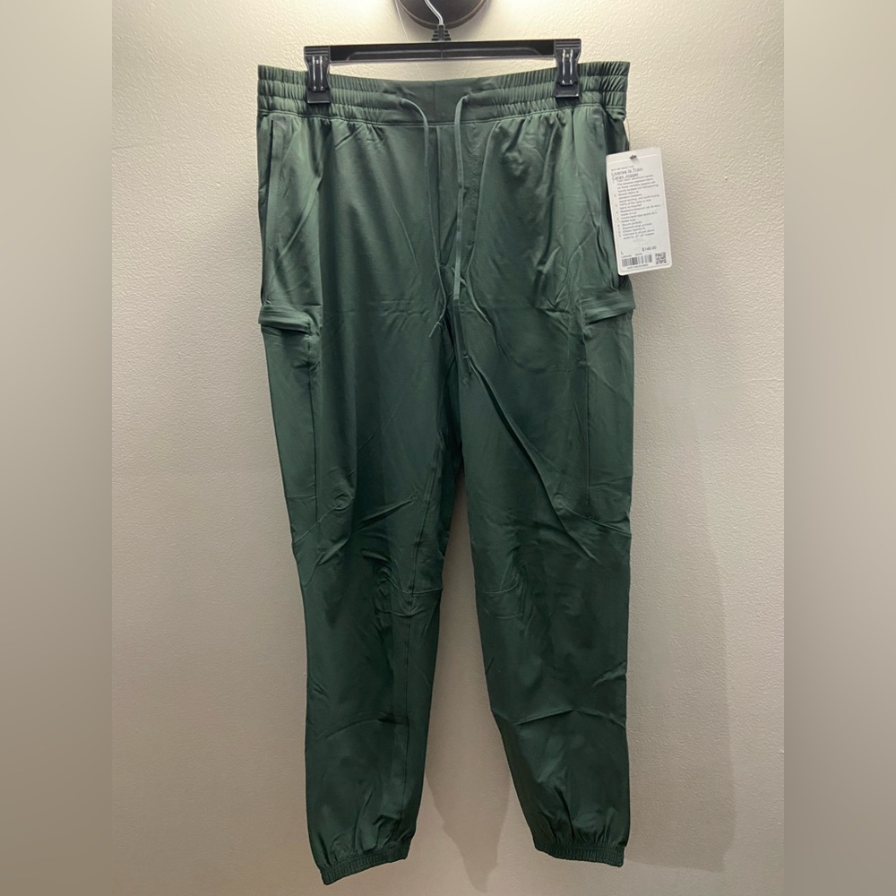 NWT Lululemon License to Train Cargo Jogger - Picture 3 of 6